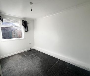 2 bedroom property to rent - Photo 2
