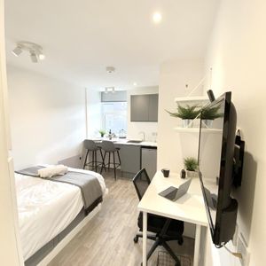 1 bedroom flat to rent - Photo 2