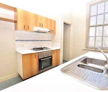 135 Wiltshire Drive - Photo 3