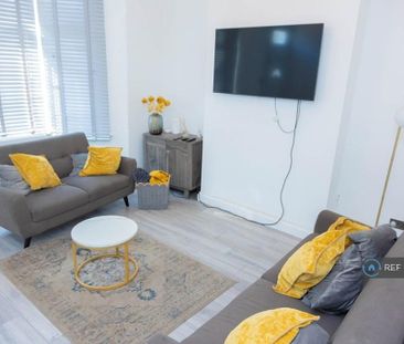 3 bedroom terraced house to rent - Photo 2