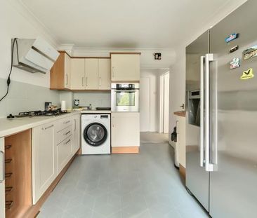 2 bedroom flat to rent - Photo 6