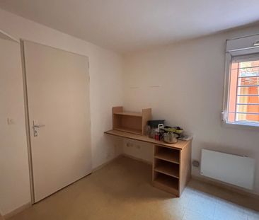 Location Appartement 1 pièce 18m² NIMES 30000 - Photo 2