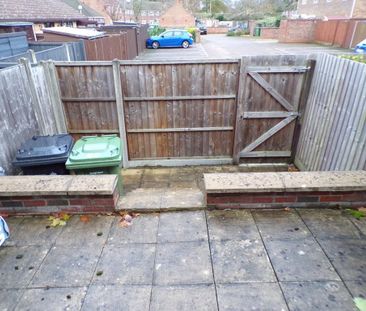 2 bedroom terraced house to rent - Photo 3