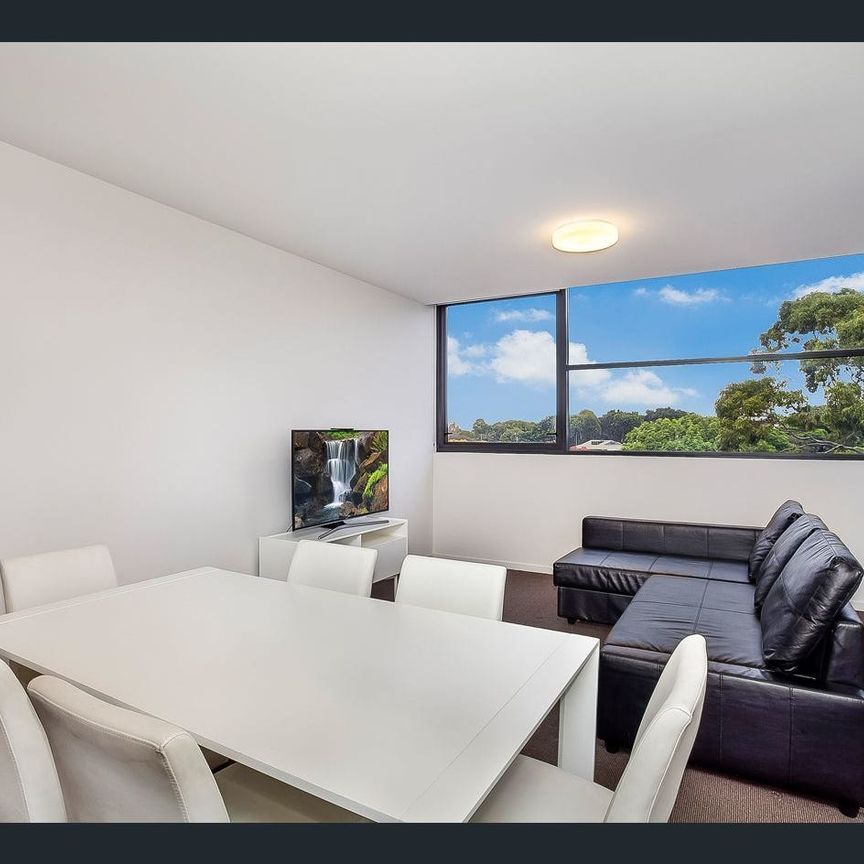 Modern 2 bedroom apartment in the heart of West Ryde - Photo 1