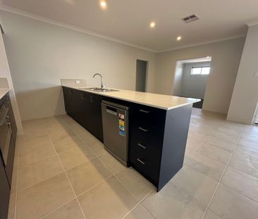 Stylish & Spacious Living - Photo 6