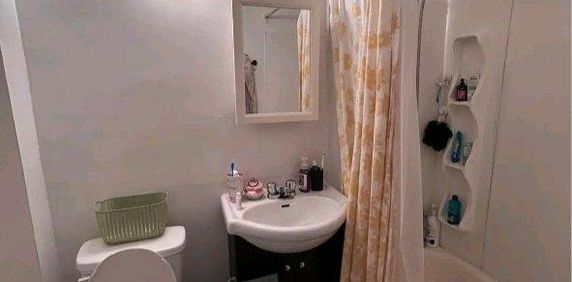 Cessationde bail 41/2 près de la station Sauvé - Photo 2