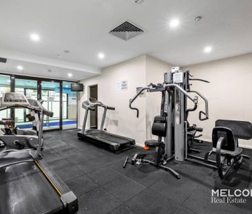 CORNER LOFT-STYLE APARTMENT WITH VIEWS FURNISHED - Photo 4