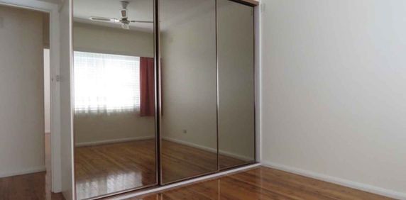 33 Rawson Road, Fairfield West - Photo 2