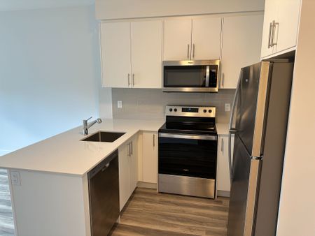 For Lease - 1100 Lackner Place Unit# 214, Kitchener, Ontario - Photo 5
