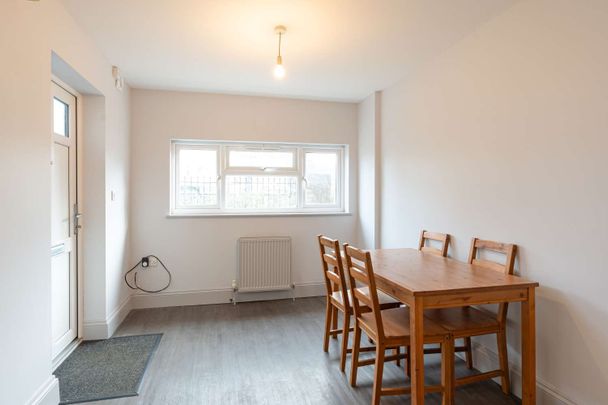 Alden Crescent, Headington, OX3 - Photo 1