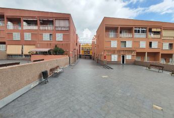 En alquiler piso en Adeje