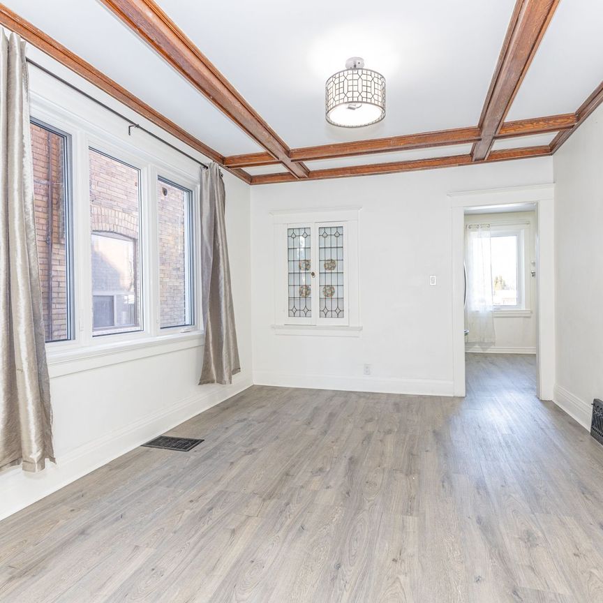 For Lease - 212 Oakwood Avenue, Toronto, Ontario - Photo 1