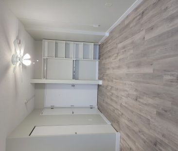 One Month Free! 1 bedroom near Downtown – Available Now - Photo 1