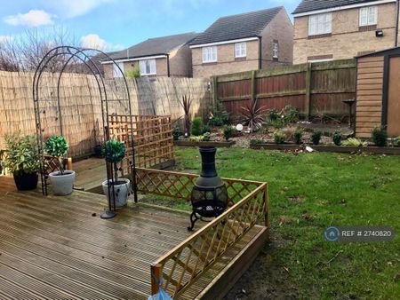 3 bedroom detached house to rent - Photo 4