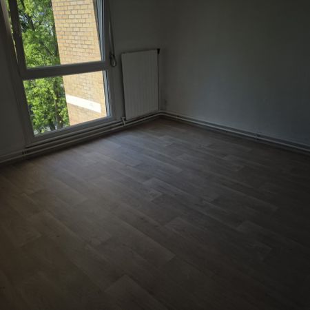 Location Appartement 3 pièces 69m² ST SAULVE 59880 - Photo 4