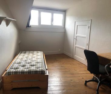 Location Appartement 1 pièce 25m² ST ETIENNE 42000 - Photo 2