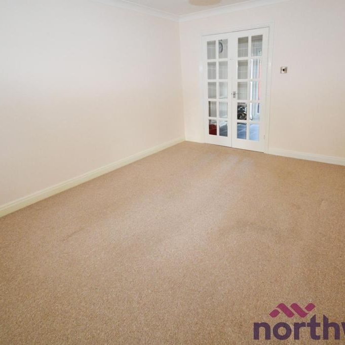 3 bedroom semi-detached house to rent - Photo 1