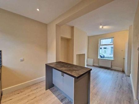 Cragg Street, Barrow-in-furness, LA14 - Photo 3