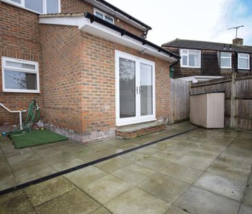 2 bedroom terraced house to rent - Photo 2