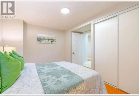 28 MARYDALE AVENUE - Photo 2