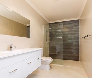 21 Mirbelia Crescent, Rivett ACT 2611 - House For Rent | Domain - Photo 5