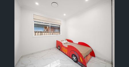 Spacious Four-Bedroom Family Home in a Prime Hammondville Location - Photo 5