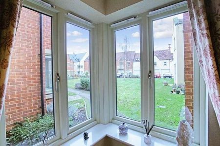 Coachmans Court, Station Road, Moreton-in-marsh, Gloucestershire, GL56 - Photo 2