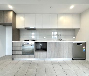 One Bedroom Apartment with sweeping views For Lease - Photo 3