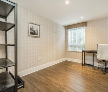 3 bedroom flat to rent - Photo 6