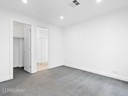 2/314 Military Road, SEMAPHORE PARK - Photo 2