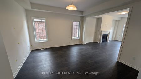 For Lease - 230 Mckenzie Drive, Clearview, Ontario - Photo 2