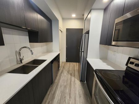 337 Sunnyside Avenue - 103 - Photo 2