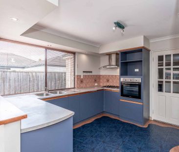 Spacious Comfort Near Schools - Photo 3