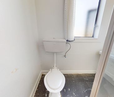 City Centre - 1 Bedroom - Photo 4