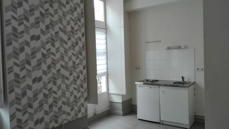 Joli T2 Quartier proche cathédrale - Photo 3