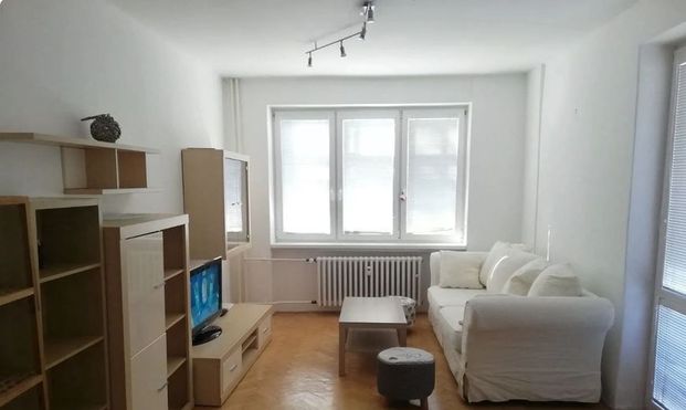 BA III.- Veľký 2 izbový byt na Kyjevskej ulici - Fotografia 1