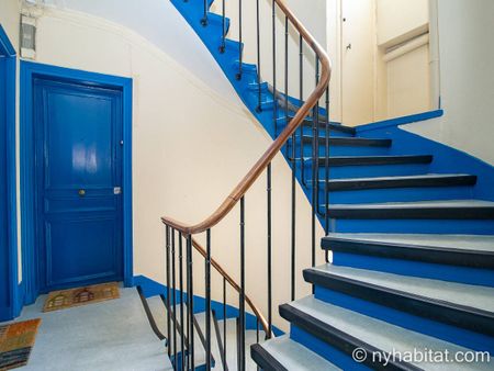 Logement à Paris, Location meublée - Photo 2