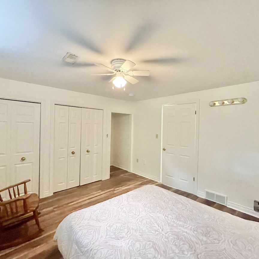 For Lease - 12 Weatherstone Court Unit# Lower, Niagara-on-the-Lake, Ontario - Photo 1