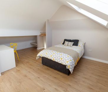 5 bedroom terraced house to rent - Photo 4