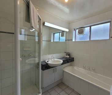 5/1794 Dandenong Road, Clayton VIC 3168 - House For Rent | Domain - Photo 5