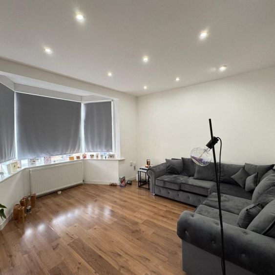 Fairfields Close, Kingsbury, NW9 - Photo 1