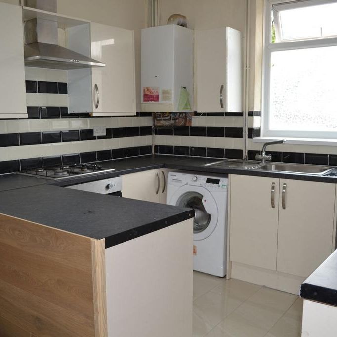 4 bedroom house to rent - Photo 1