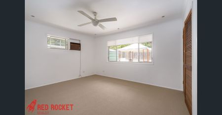 Family Home for Rent – Prime Location in Rochedale South - Photo 3