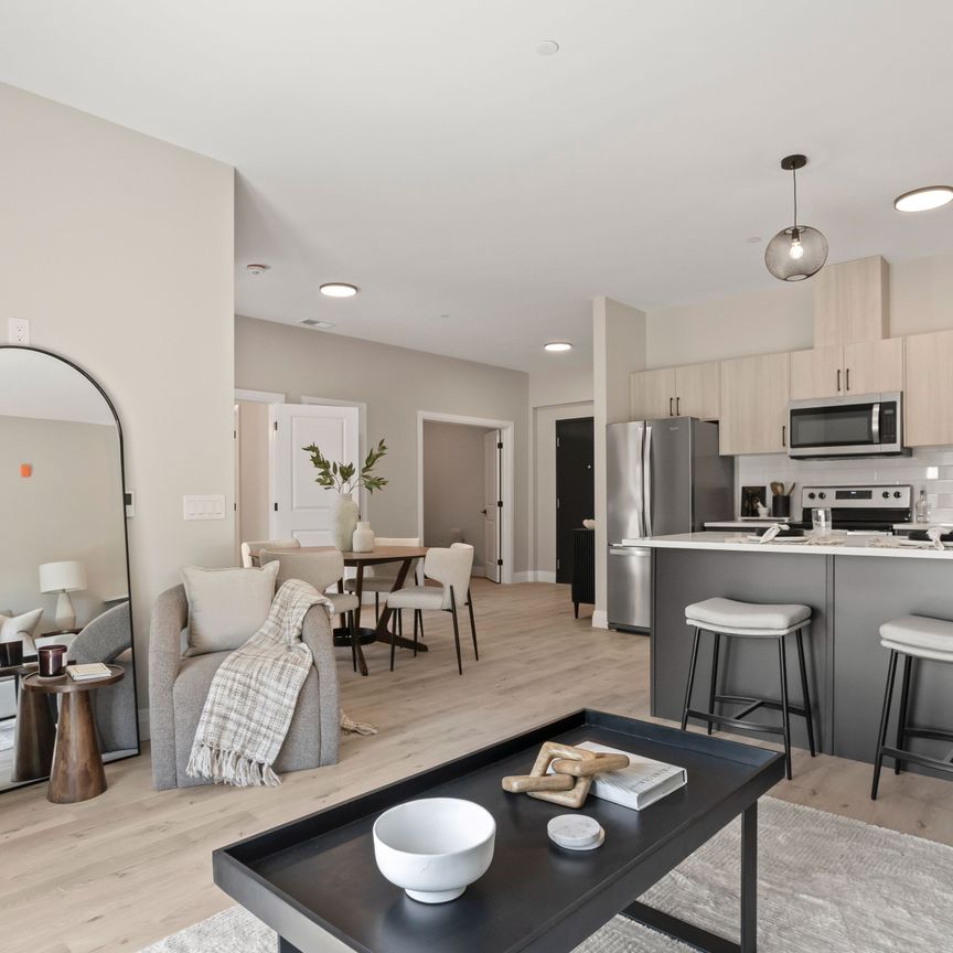 For Lease - 33318 Richmond Street Unit# 105, Lucan Biddulph, Ontario - Photo 1