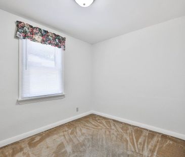 For Lease - 68 Oriole Avenue, Mississauga, Ontario - Photo 6