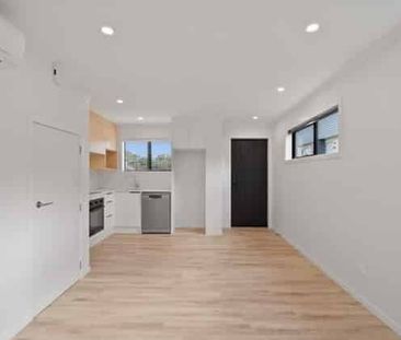 Modern 1 bedroom Townhouse! - Photo 5