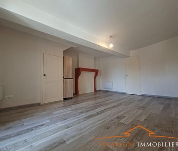 Location Maison 2 pièces 59m² - Photo 2