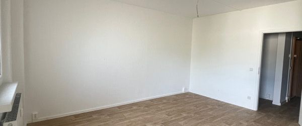 Modernes Wohnen in unserem Umbauprojekt- Fertigstellung Frühjahr 2025 - Photo 1