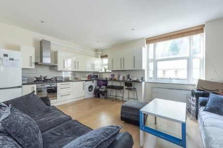 1 bedroom flat to rent - Photo 1