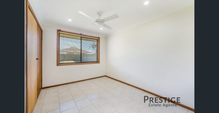 Spacious Family Residence! - Photo 5